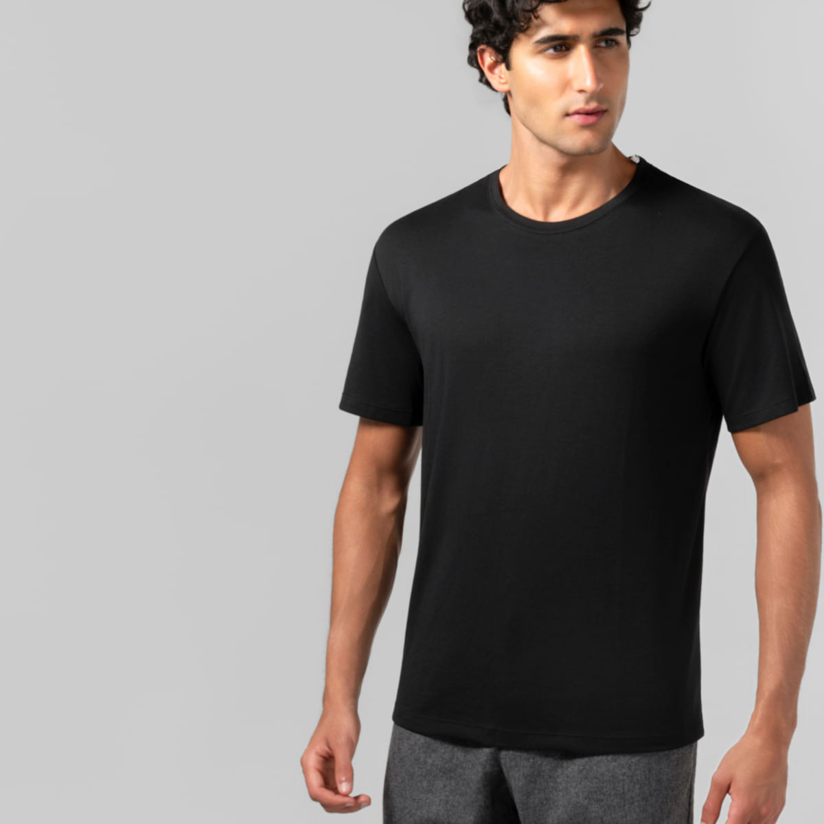 08 04 0018 Camiseta Gael Preto 007